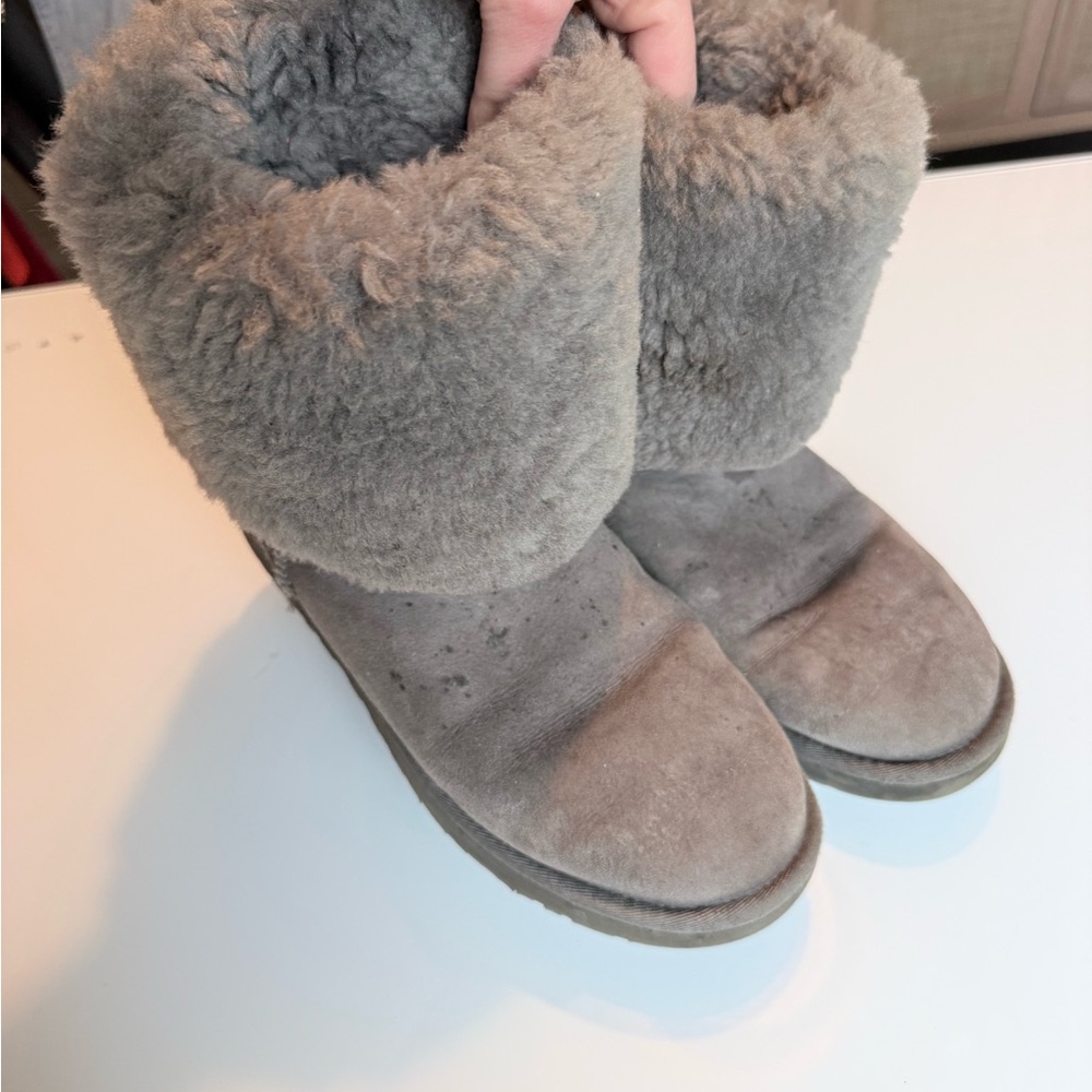 UGG Women's Gray Winter Boots size 8